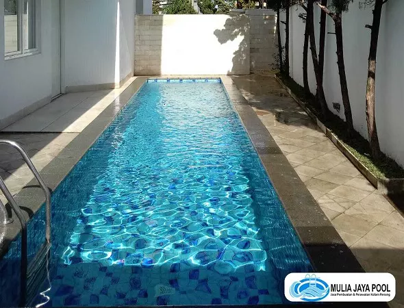 renovasi mozaik kolam renang