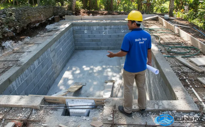 konstruksi kolam renang